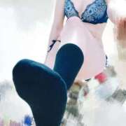 ヒメ日記 2025/10/28 12:10 投稿 ひか 全裸のいいなり美女OR満員ちかん電車