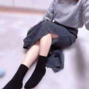 ひか 冬をほどくように、休息をひとつ🦄 全裸のいいなり美女OR満員ちかん電車