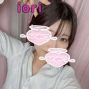 ヒメ日記 2025/11/10 10:15 投稿 いおり パンチラJK