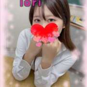 ヒメ日記 2025/12/12 17:38 投稿 いおり パンチラJK