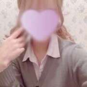 もも 🍑🩷 2980円