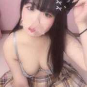 ヒメ日記 2025/10/22 09:37 投稿 桐生しの 全裸にされた女たちor欲しがり痴漢電車