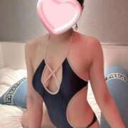 りん ご予約満了💮 白い巨乳