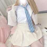 しゅな 今日もよろしくお願いします🫶💕 E+アイドルスクール池袋店