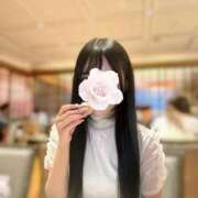 ゆりか ‎🤍次回🈳21:50～ ホワイトハウス