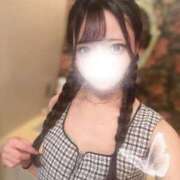 ゆりか ‎🤍完売御礼🈵♡ ホワイトハウス