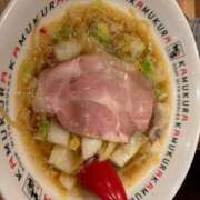 うみ らみょん🍜 京都の痴女鉄道