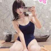 ヒメ日記 2025/12/14 05:22 投稿 すみれ プールサイド