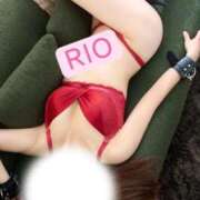 りお おやすみなさい♡ 夜這専門発情する奥様たち 難波店