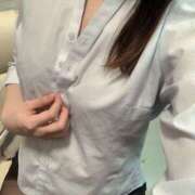 まな 出勤しました！まなです☘️ ゴールドフィンガー