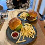 ヒメ日記 2025/11/28 13:50 投稿 まい 美コキ手少女