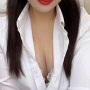 綾瀬　れんか 出勤 ノーパンパンスト スケベなOL梅田・兎我野店