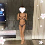 みく 感謝🌸 痴女の悪戯～ド淫乱な人妻専門店～