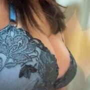 さなえ 今年最後の出勤日です🫶🏻 ぷるるんマダム 難波店