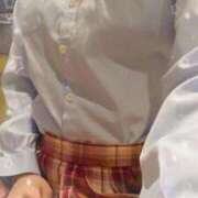 なゆ(エッチなこと開拓中) どーんーなーひと？✨ 学園天国