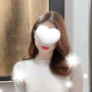 愛沢　かれん むちむ⚪︎ニット… アロマジェンヌ