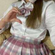 まな 本日出勤します🎀🤍 美少女制服学園CLASSMATE　五反田校