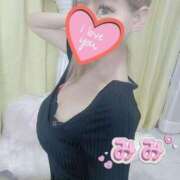 ヒメ日記 2025/11/20 10:18 投稿 みみ姫 I know すい～つ 生クリームpie