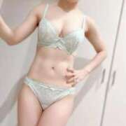 ヒメ日記 2025/11/22 10:36 投稿 藤崎ゆあ 月の真珠-五反田-