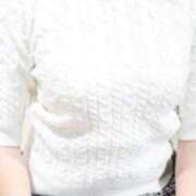 ヒメ日記 2025/11/17 13:01 投稿 空川 唯 人妻セレブ宮殿