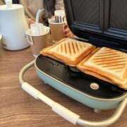 新井まどか 🏕️ 渋谷エオス