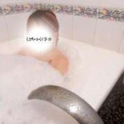 葉月れいな ホワイトデーですね🤍 全裸革命orおもいっきり痴漢電車