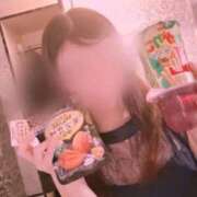 ゆの 人妻秘書、汗と接吻に満ちた社長室中⭕️出し性⭕️交 最初で最高の秘書、ここに誕生 桃李（とうり）