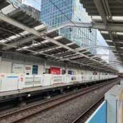優花(ゆか) 向かいます🚃 エリートな人妻たち新宿