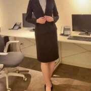 ヒメ日記 2025/11/03 11:54 投稿 月城みれい e女商事 池袋店