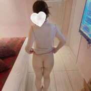 さな 今日いるって言ったらびっくりする？🤍ྀི すぐ舐めたくて学園立川校〜舐めたくてグループ〜