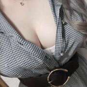 あすか 出勤🫶🏻アイコトバ ぽっちゃり巨乳素人専門店ぷにめろ八王子店