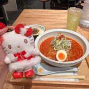 ヒメ日記 2025/11/25 16:02 投稿 こゆき　煌びやかな愛嬌抜群美女 ROYAL FACE