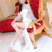 ヒメ日記 2025/11/11 09:02 投稿 ひな　優雅で気品溢れる美女 ROYAL FACE