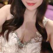 ヒメ日記 2025/11/25 16:06 投稿 ひな　優雅で気品溢れる美女 ROYAL FACE