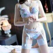 ヒメ日記 2025/12/23 14:12 投稿 るる　キレ可愛い清純美女 ROYAL FACE