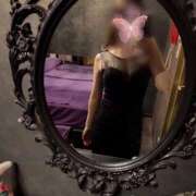 ヒメ日記 2025/12/30 11:22 投稿 れみ　輝く笑顔に魅了愛され美女 ROYAL FACE