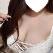 ひとみ 次回🈳22:00〜 ぽっちゃり巨乳素人専門店ぷにめろ渋谷店