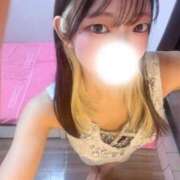 ユキノ ♡れた日は密着したくなる☔️ ファーストレディー