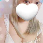 りお 受付終了！ 虹色メロンパイ 横浜店