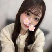 まみ おはよっ出勤してます🩷 E+アイドルスクール