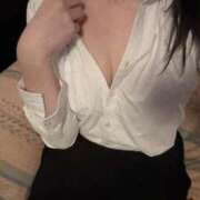 ヒメ日記 2025/12/27 14:21 投稿 美亜みや 全裸美女からのカゲキな誘惑