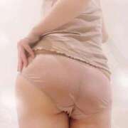 本城あゆみ こっそり癒されに来ませんか？☔️ 池袋㊙エステ～フル勃起～