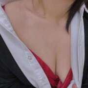 坪倉　いちか いちかです♡ ノーパンパンスト スケベなOL梅田・兎我野店