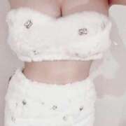 ここみ 今日も元気に出勤してるよ🩷 リアル 日本橋店