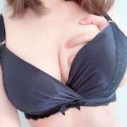 えり 出勤してます✨ オトナのハンドメイド