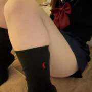 もか 太もも、すき？ CUTE