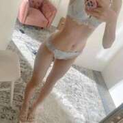 ヒメ日記 2025/12/16 20:29 投稿 みる E+アイドルスクール池袋店