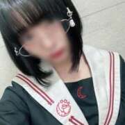 椎名 まち ドキドキの初日、ちょっと照れちゃった… 妄想する女学生たち 梅田校