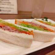 綾瀬こはく おはようございます☀ 西川口風俗ド淫乱ンド