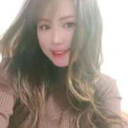 新垣　れいか 今…からあげ君食べてまふ🐣 ベルサイユの薔薇